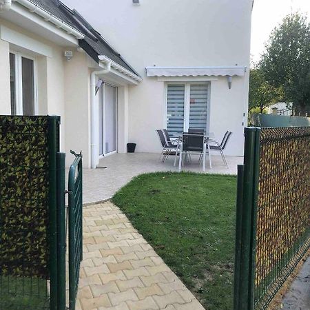 Gite Vickie Livry  Exterior photo
